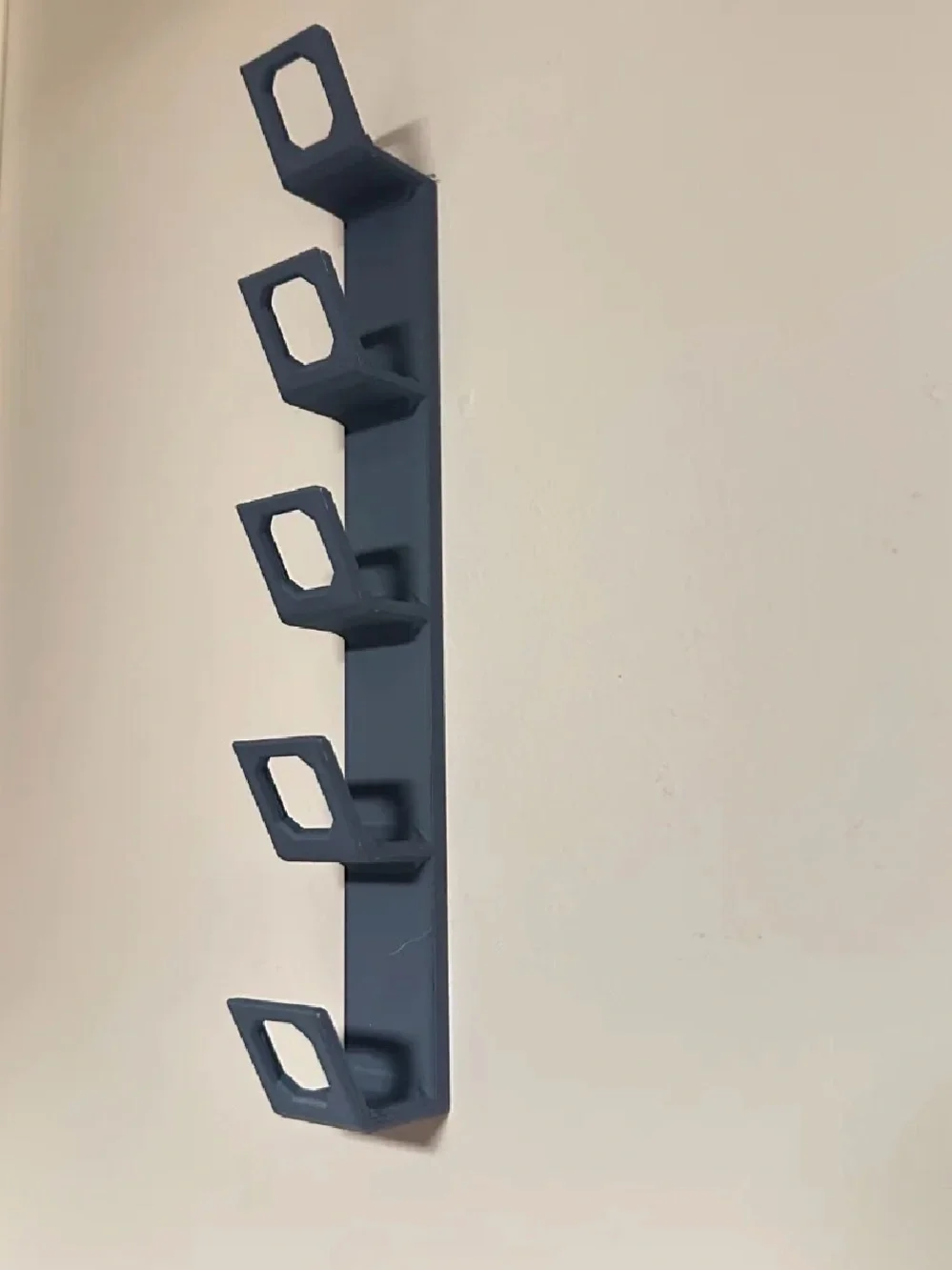 Wall Mounted Baseball Cap Holder Rack Organizer 5 Hats PLA Black